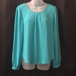 Beautiful Green Blouse!